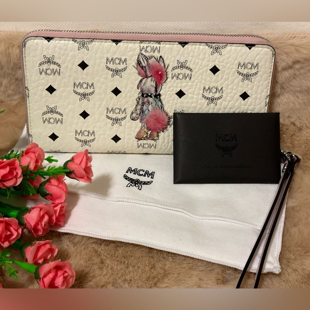MCM Rabbit Zip Around Long Wallet - Picture 9 of 12